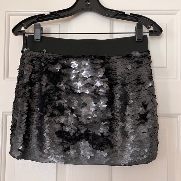 BCBGMAXAZRIA Women Black sequin Skirt XS - Picture 3 of 7